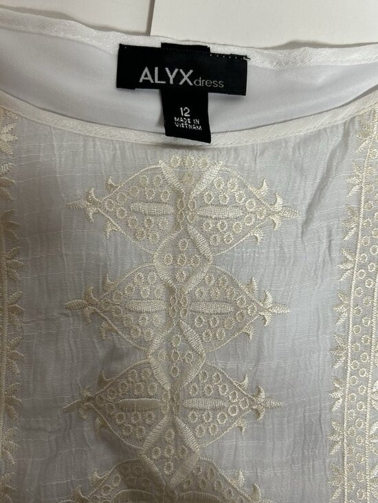 Alyx Dress Embroidered White Butterfly Sleeve Asymetrical Hem Crinkle Belt Sz 12 - Picture 5 of 13